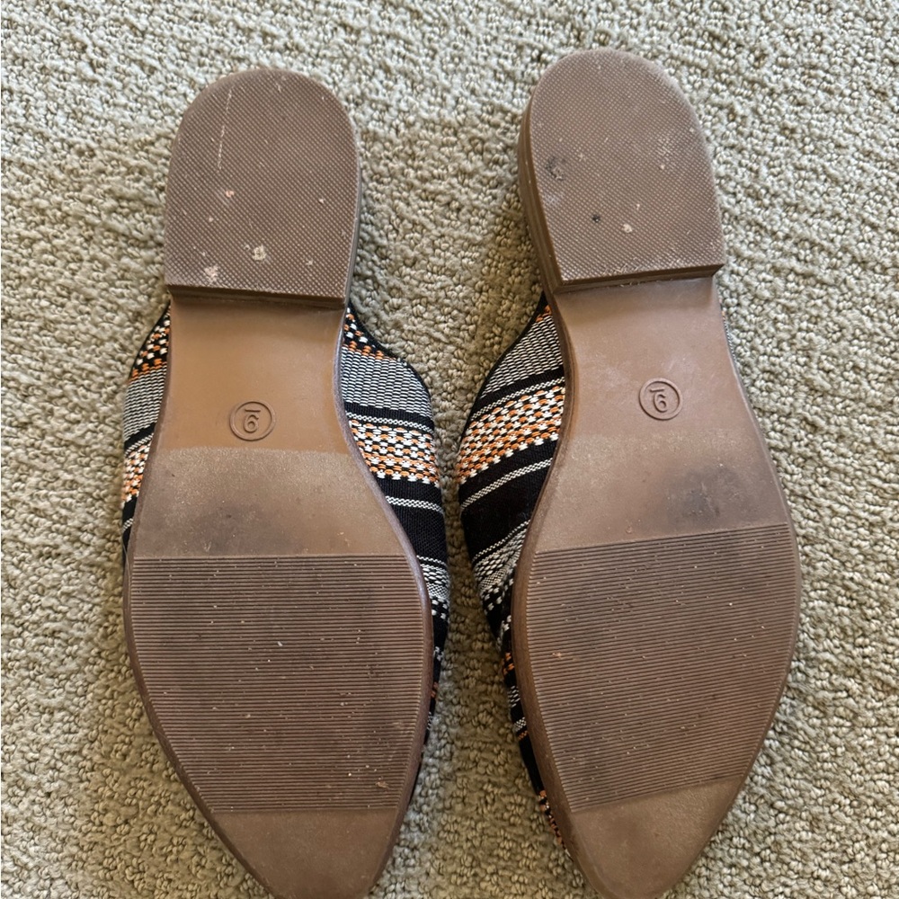 Universal Thread Slides Size 9 - Picture 3 of 3